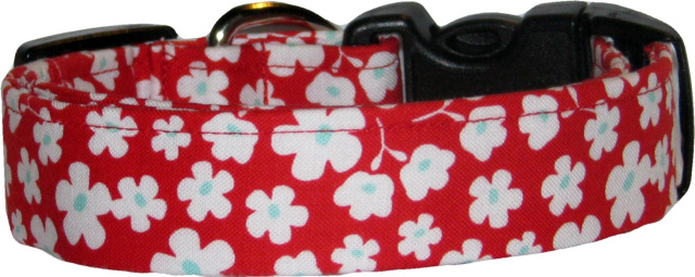 Red & White Posies Dog Collar